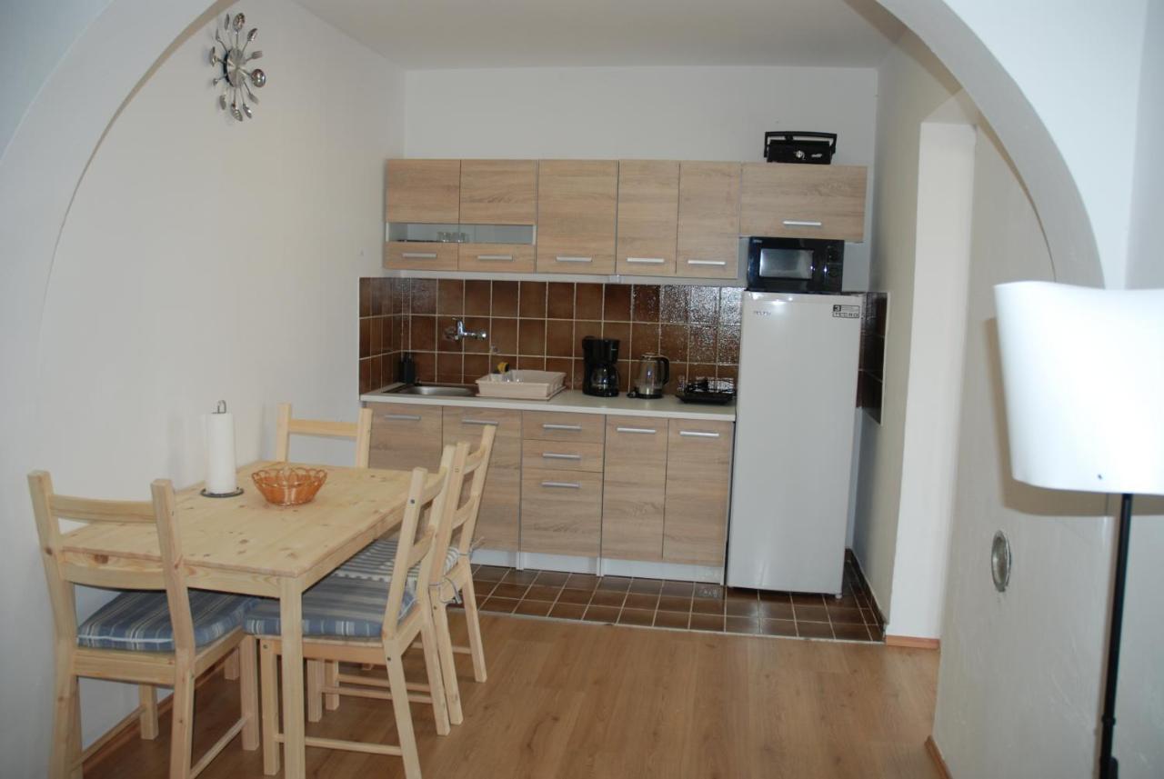 5 Meters From The Sea With Private Beach - 70M2 Colibri Sunset Apartments Свети Петър Екстериор снимка