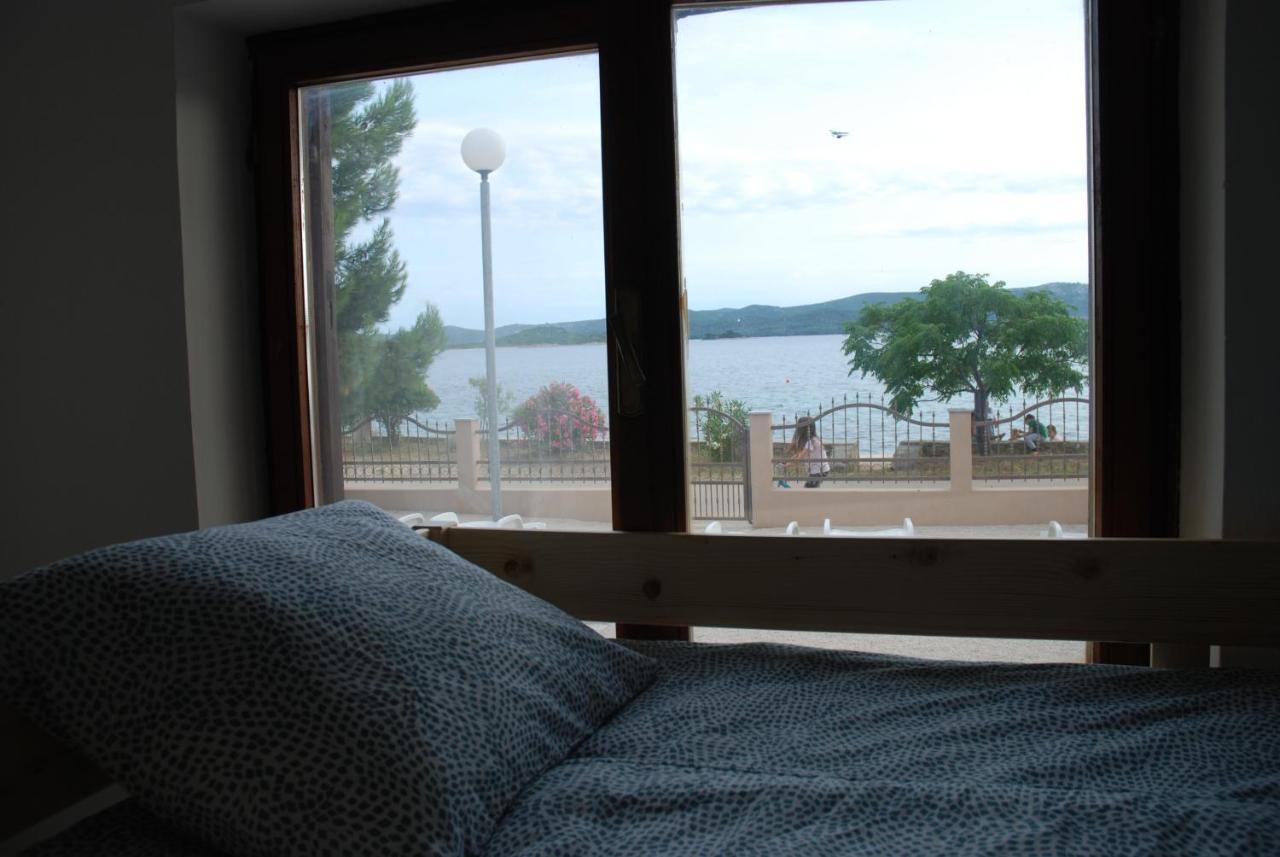 5 Meters From The Sea With Private Beach - 70M2 Colibri Sunset Apartments Свети Петър Екстериор снимка