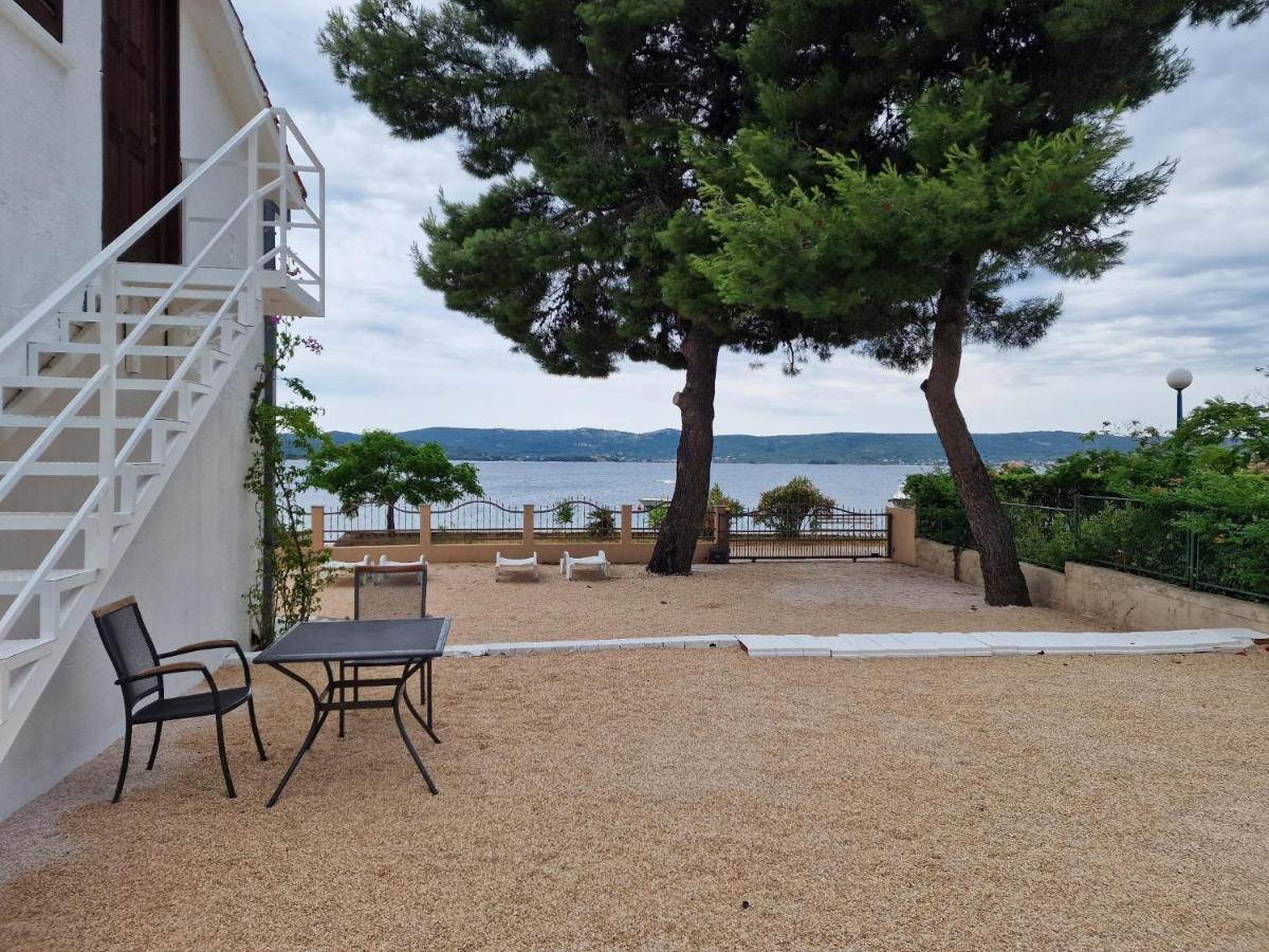 5 Meters From The Sea With Private Beach - 70M2 Colibri Sunset Apartments Свети Петър Екстериор снимка